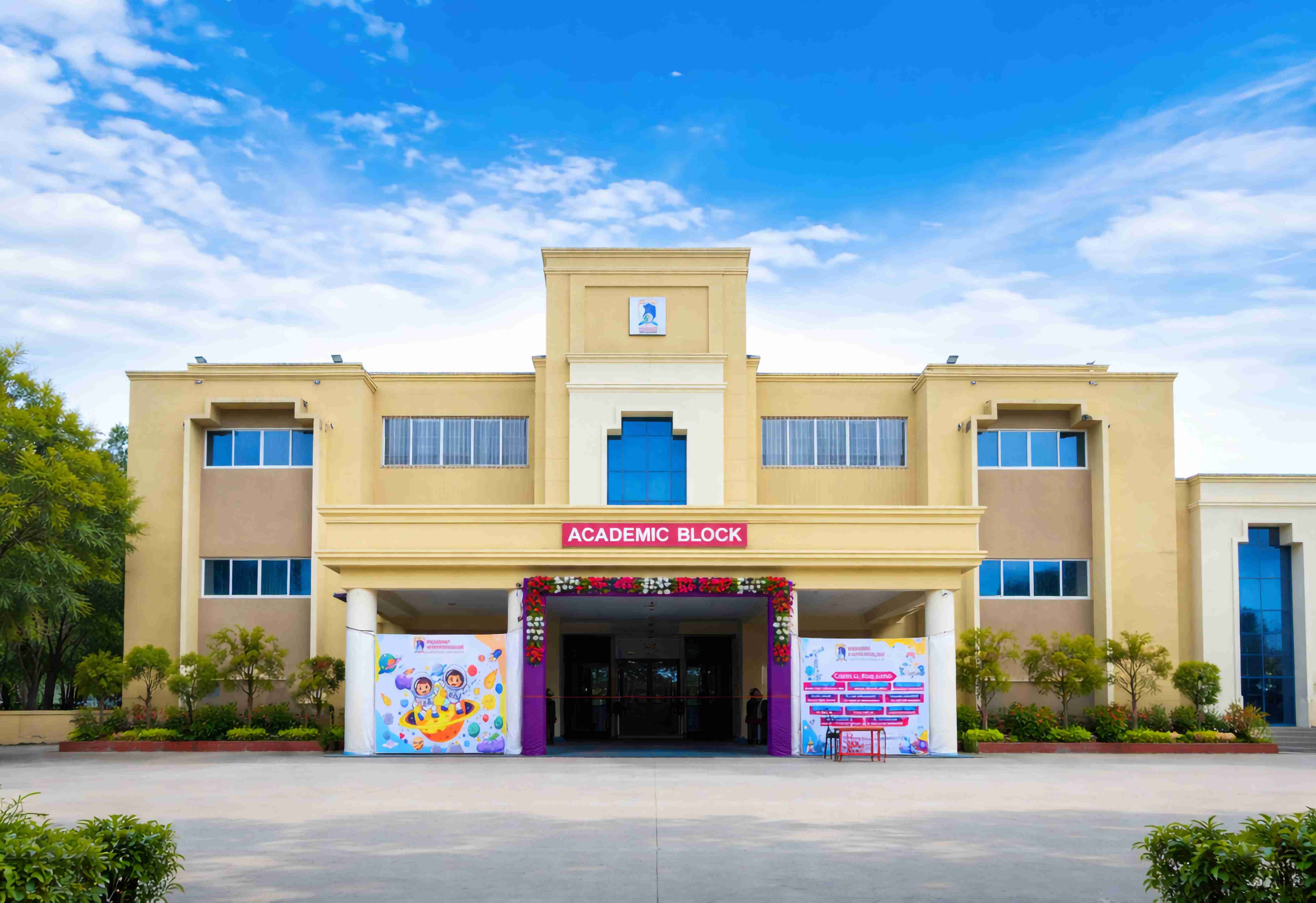 Vedaant Vidhyakulum Building